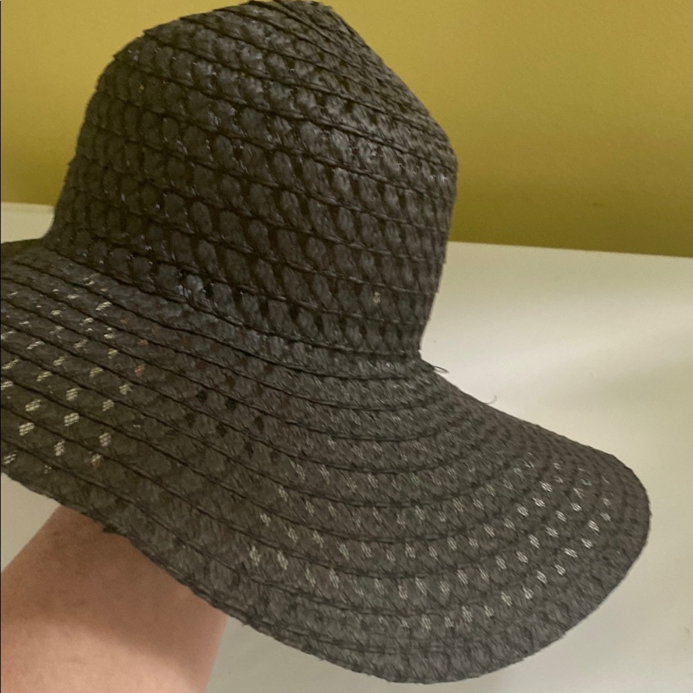 Unbranded Black Paper/Mesh Floppy Sun hat. One Size